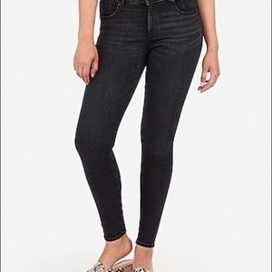 NWT Express Perfect Curves Legging Size 16S